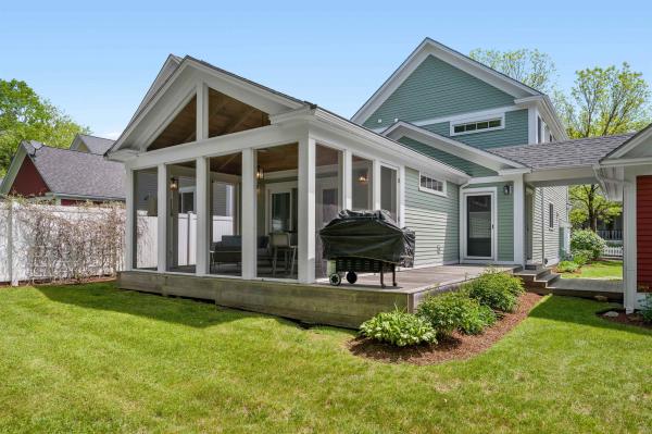 Single Family in Stowe VT