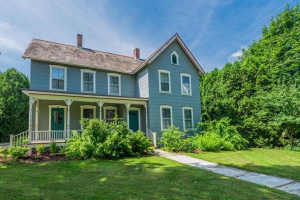 82 Elm Street