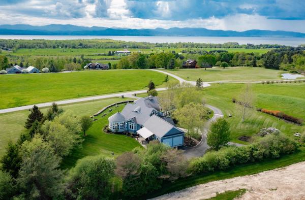 400 Crosswinds Road