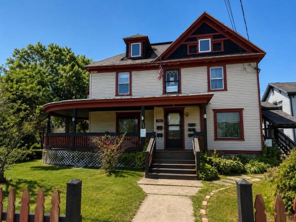 133 Grove Street
