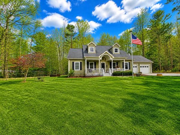 9 Clover Lane