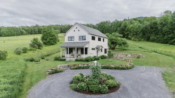 2035 Mountain Road