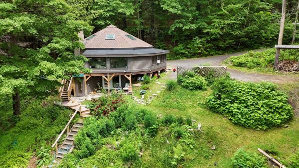239 Harwood Place