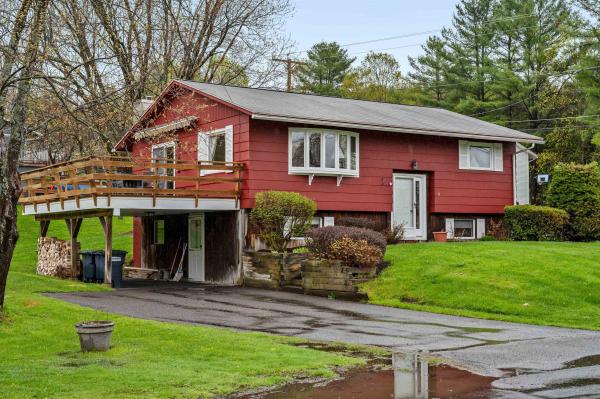 11 Ledge Drive