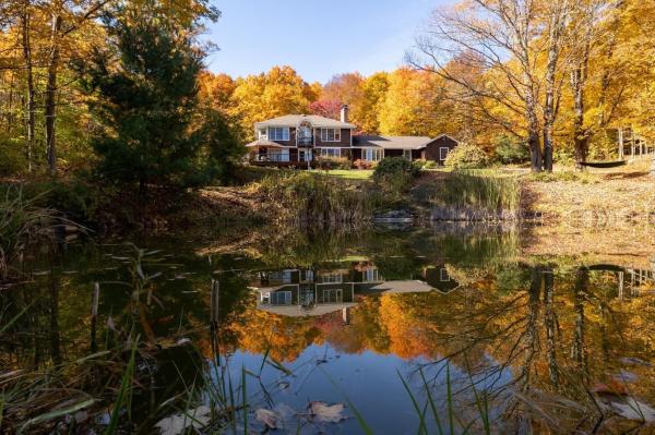 106 Bixby Hill Road