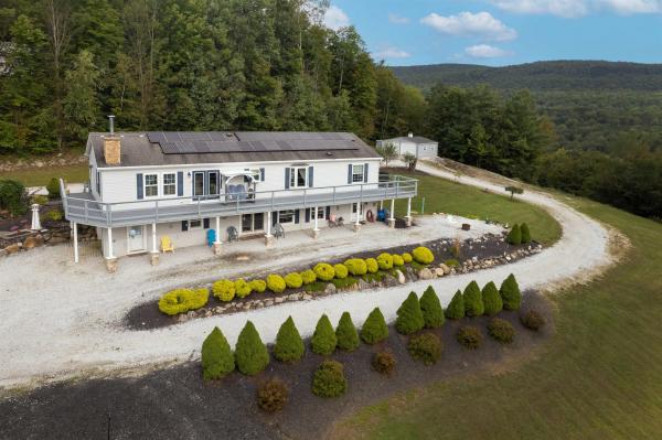 8 Middle Road