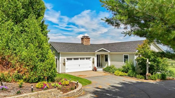 607 Lane Road