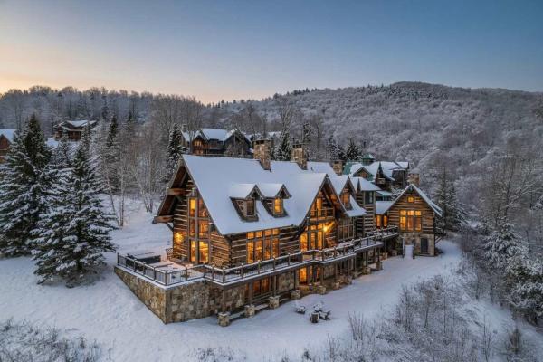 62 Moon Shadow Drive