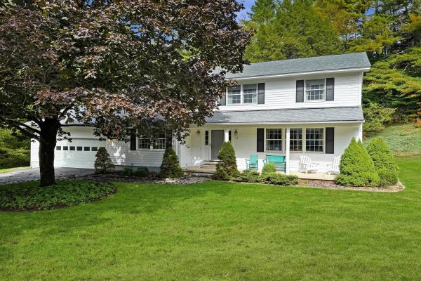 27 Georgeanna Boulevard