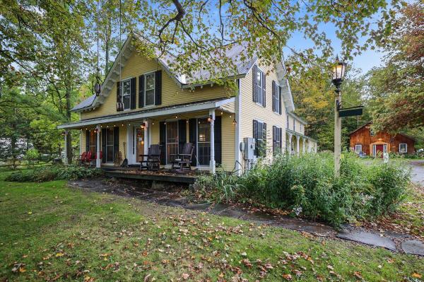 1460 Main Street
