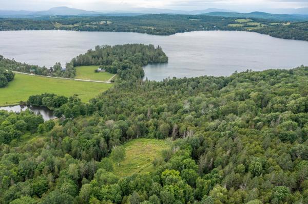 Single Family in Greensboro VT