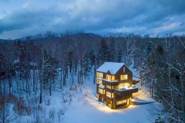 60 Hemlock Road
