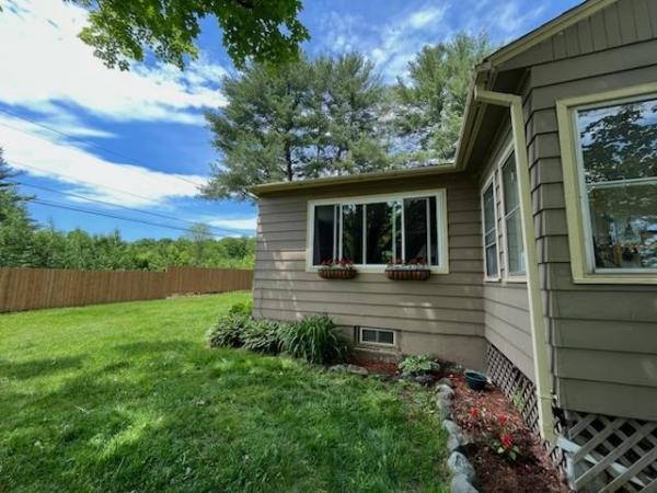 Single Family in Hyde Park VT