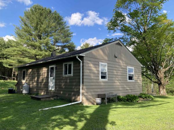 Single Family in Hyde Park VT