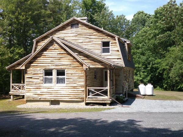 Single Family in Elmore VT