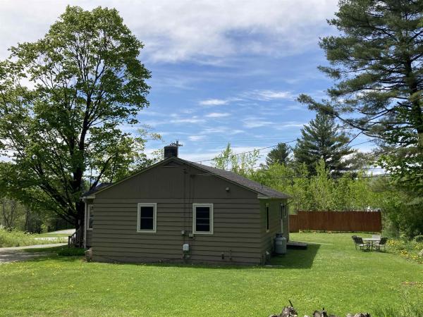 Single Family in Hyde Park VT
