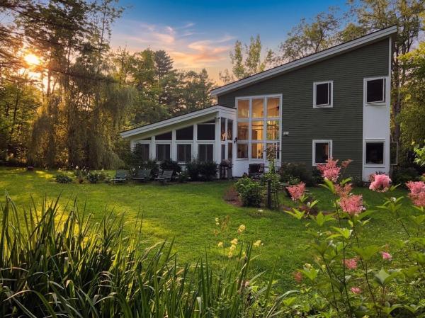 1954 Texas Hill Road
