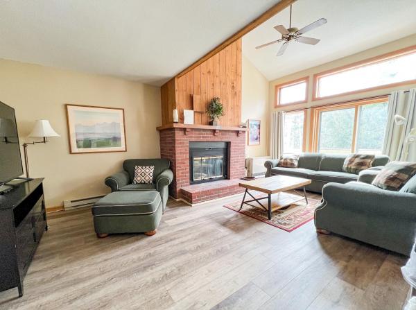 15D Snowtree Lane