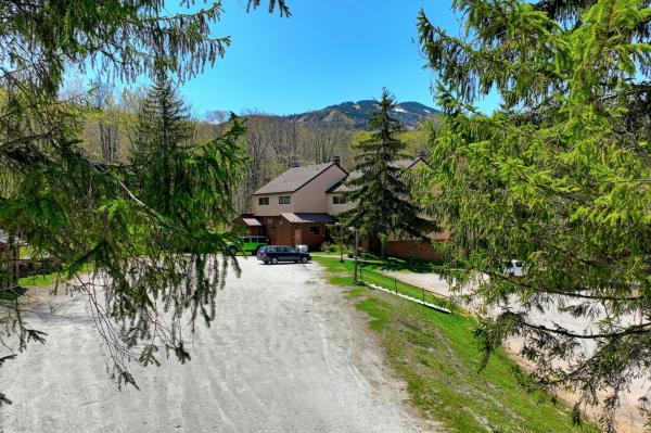 768 East Mountain Road