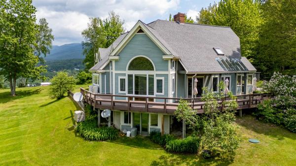 Single Family in Waterbury VT