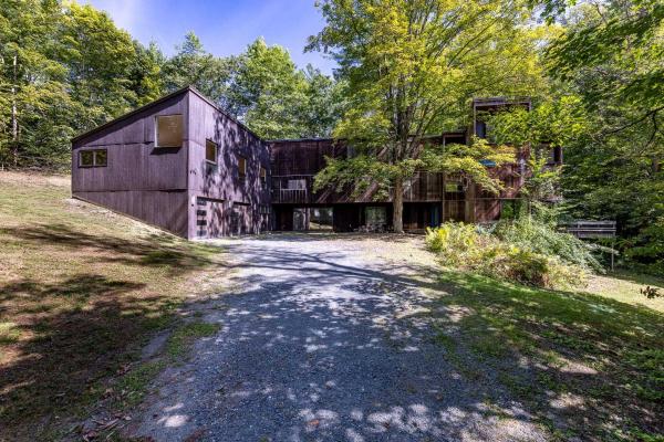 3525 Beaver Meadow Road