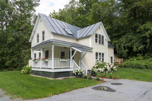2493 Quechee Main Street
