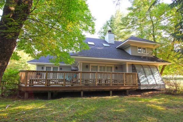 1 Pheasant Lane