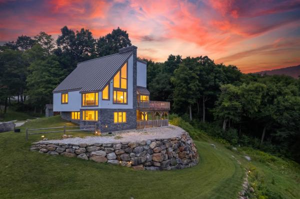 350 Trailside Drive