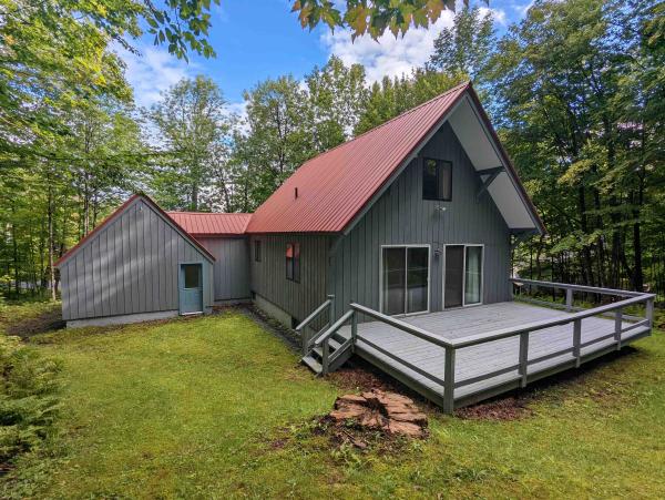 10 Maple Hill Loop