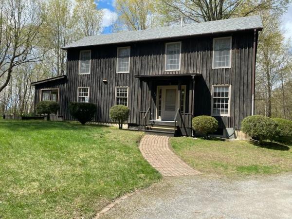 827 Halladay Road