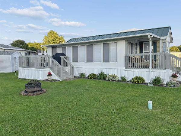 11 Eagle Lane