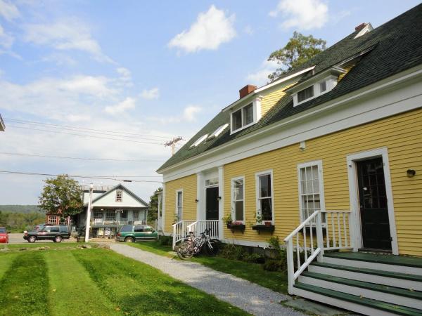 Single Family in Stowe VT