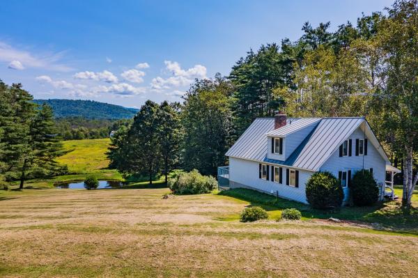 81 Eastview Drive