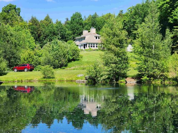 Single Family in Stowe VT