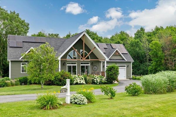 30 Haycorn Hollow Road