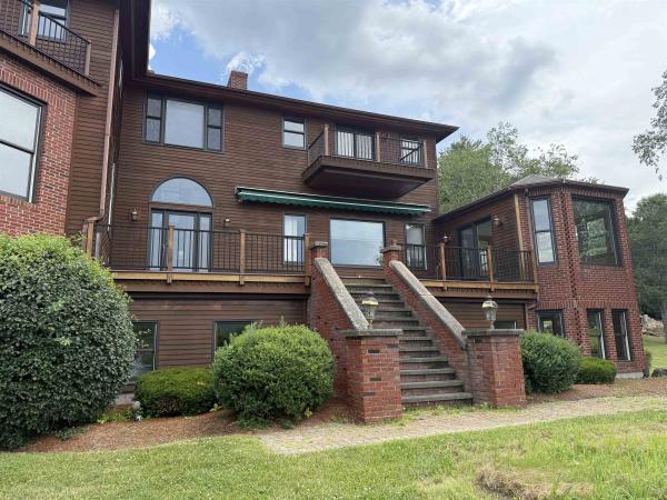 533 Bay Road