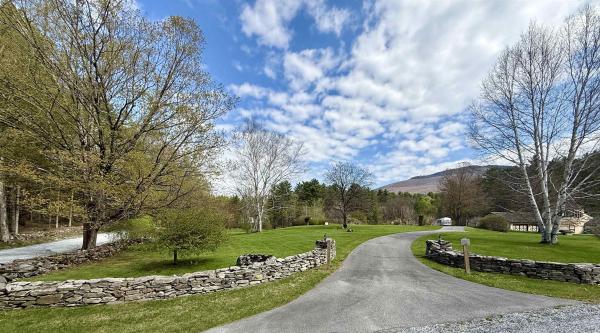 7 Dusty Hollow Lane