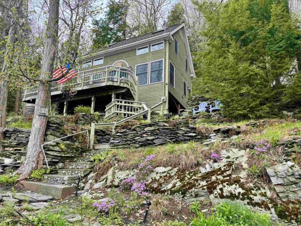1080 Ferncliff Road