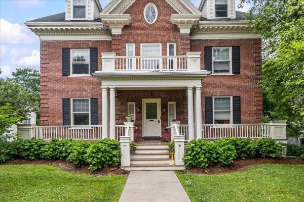 81 South Williams Street