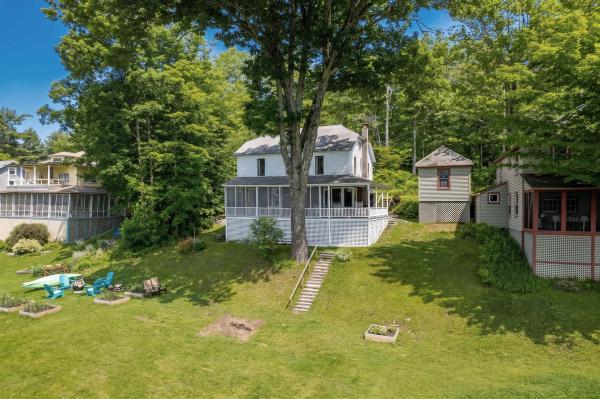 1044 Point of Pines Road