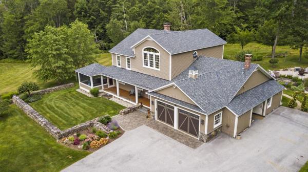 53 Old County Road East