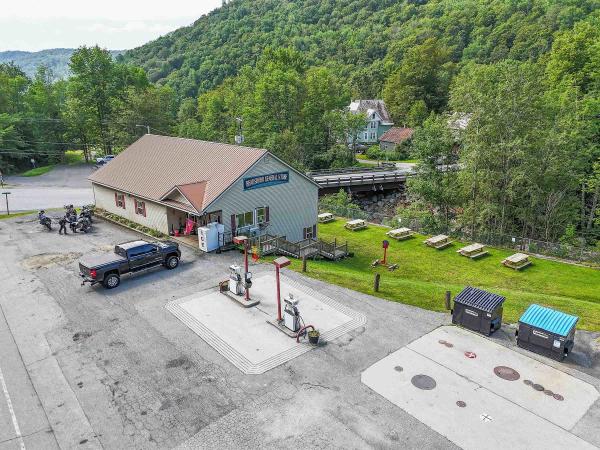 6828 Main Street