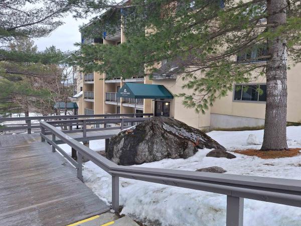 137 East Mountain Road