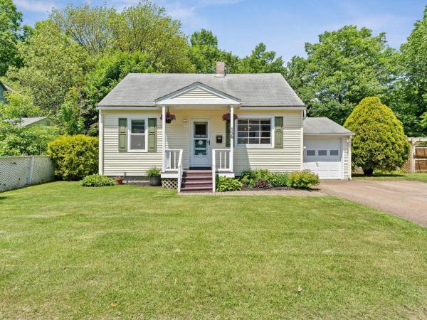 156 Woodlawn Road
