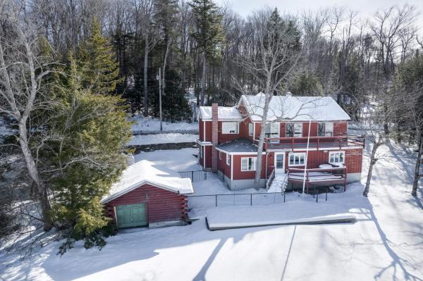 220 Lake Raponda Road