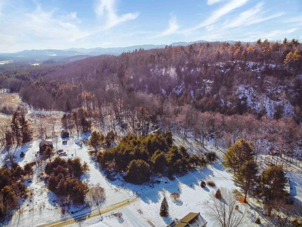 9 Rydon Acres