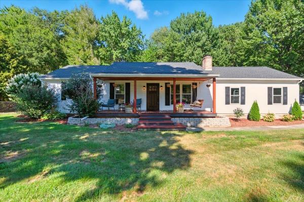 17 Oak Ridge Drive
