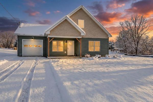 24 Upper Gilman Street