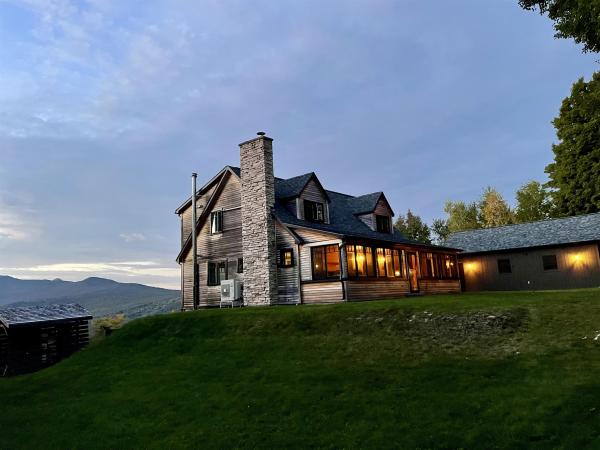 516 Cartwheel Road