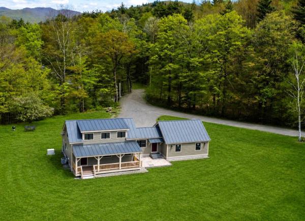 42 Mountain Road